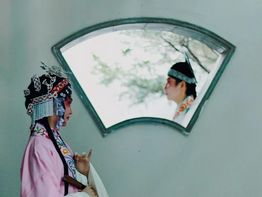 西湖边的传奇山庄，开业登顶“杭州最贵酒店”，旧址重生yyds