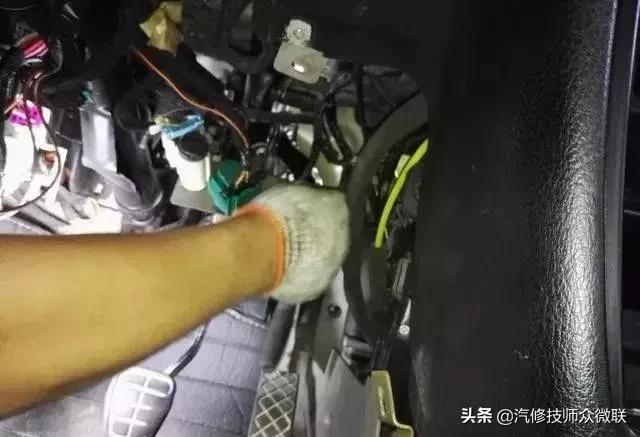 大众捷达故障灯亮油表不显示,大众捷达epc灯点亮发动机抖动