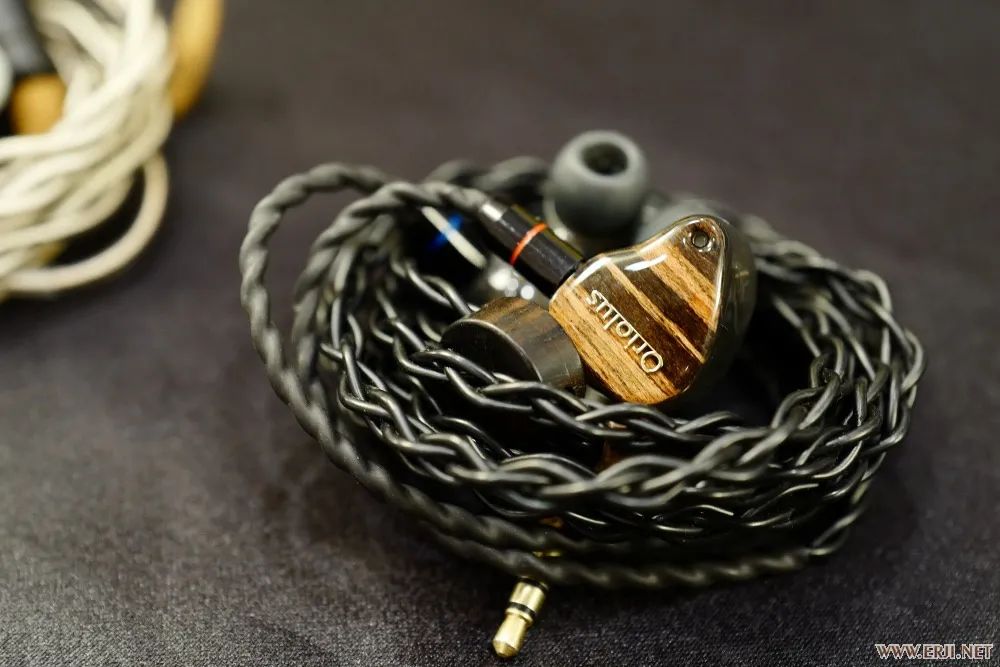 展商如何布展，才能让展位人气显得特别旺？成都国际耳机展大报道