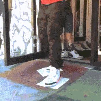 新鞋一时爽，洗鞋火葬场