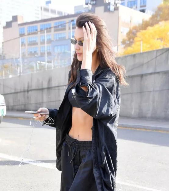 平胸妹子怎么穿好看,平胸妹子怎么穿