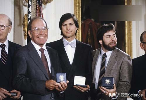 万字长文、海量图片为你介绍手机霸主——美国苹果公司AppleInc.