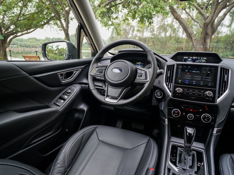 斯巴鲁森林人2.5真实感受,斯巴鲁森林人优点与不足