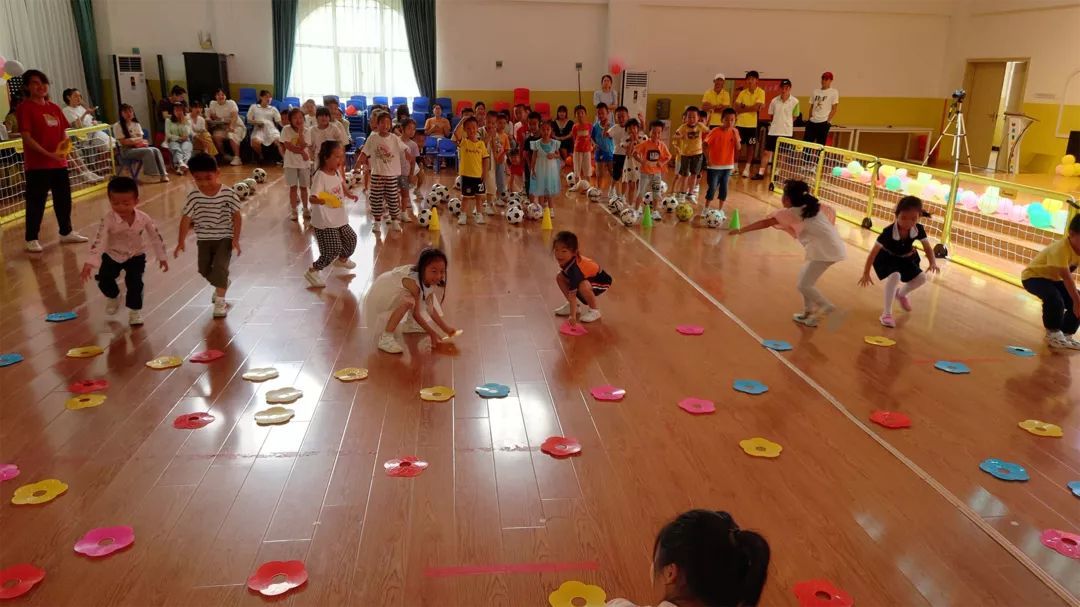 派迪茵足球教师培训,派迪茵校园足球落地