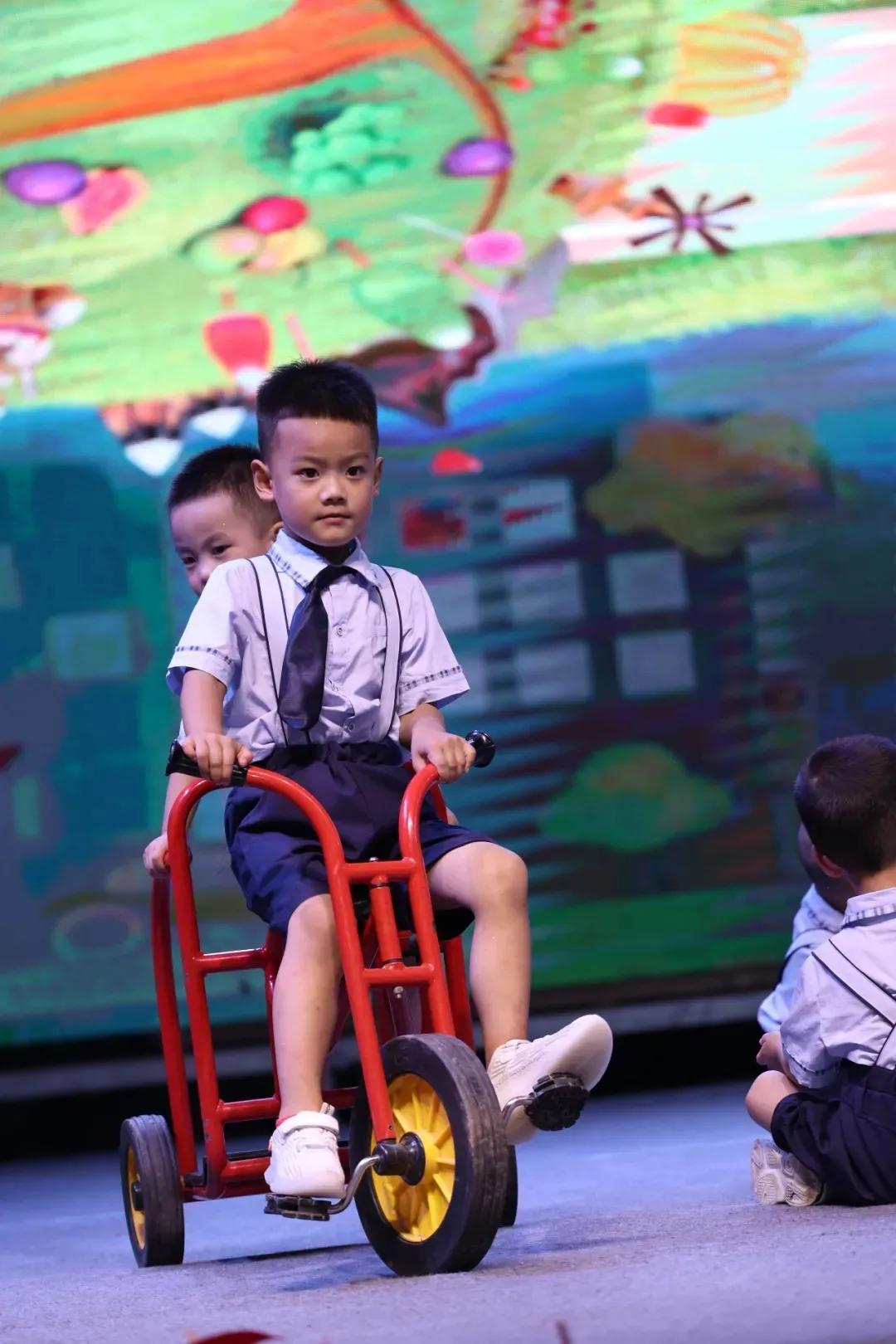 剑阁县鼓楼幼儿园庆祝中国*产党共**成立100周年暨毕业典礼文艺汇演