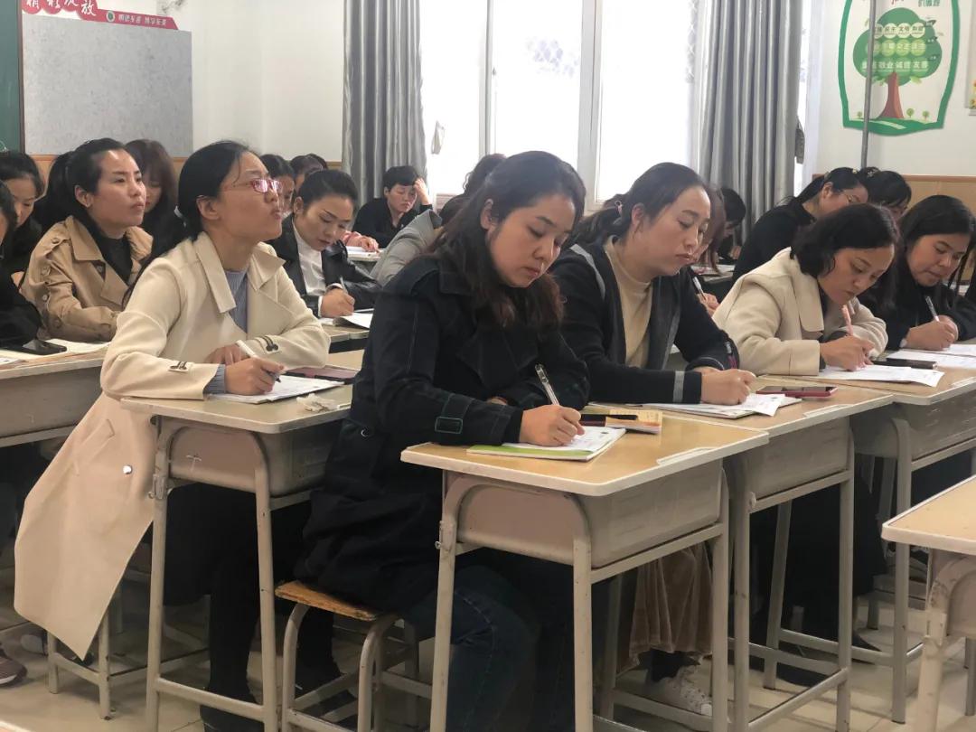 丰荫明德小学大课间,丰荫明德小学访谈2021