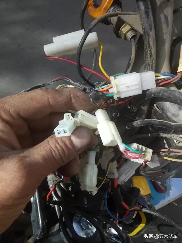 电动车钥匙掉了如何接线启动,电动车钥匙丢了怎么启动步骤图解