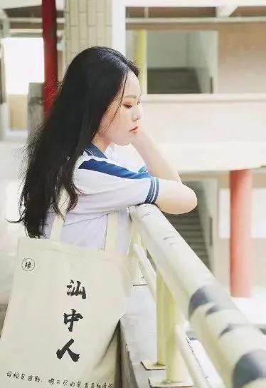 看完谁说中学校服丑？？这几所学校的校服简直颜值爆表
