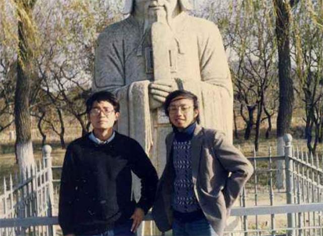 诗人海子爱过的女作家现状,海子暗恋女作家