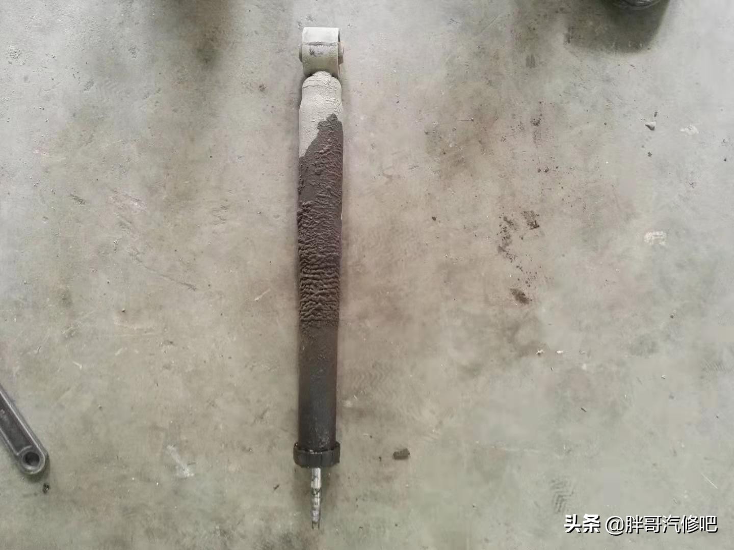 大众朗逸踩刹车偶发抖动,朗逸刹车踩死车会抖动厉害