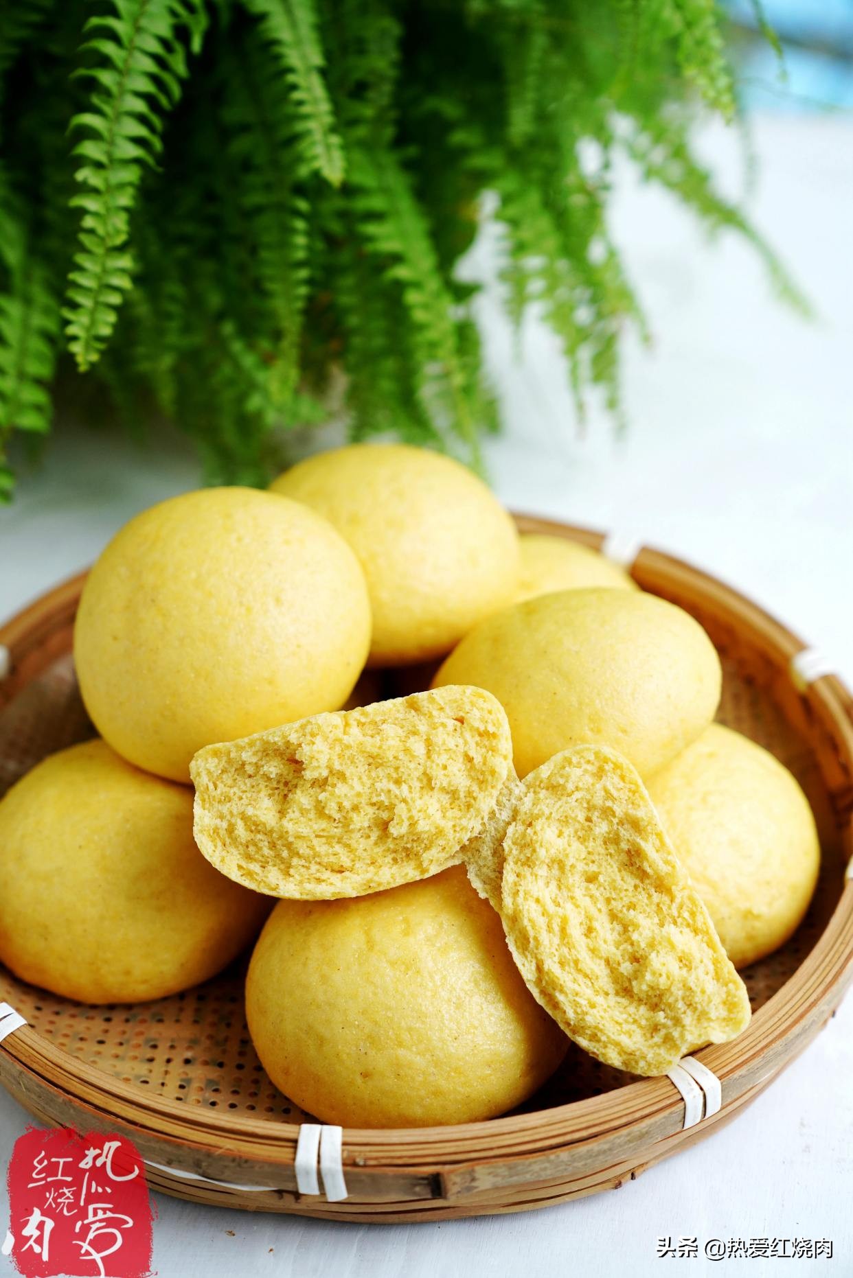 馒头蒸熟发酸怎么处理才好吃,自己蒸馒头为什么那么硬