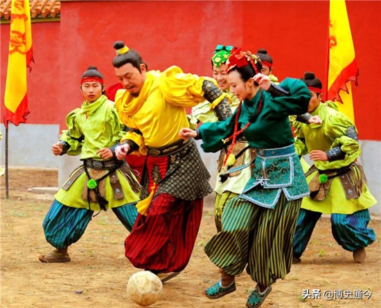 古代足球起源于中国的蹴鞠对吗,中国古代足球蹴鞠