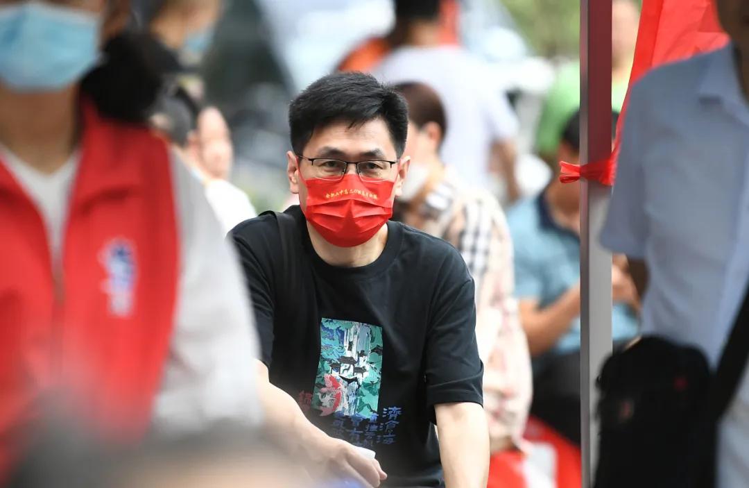 高考第一天，合肥这一幕幕刷屏