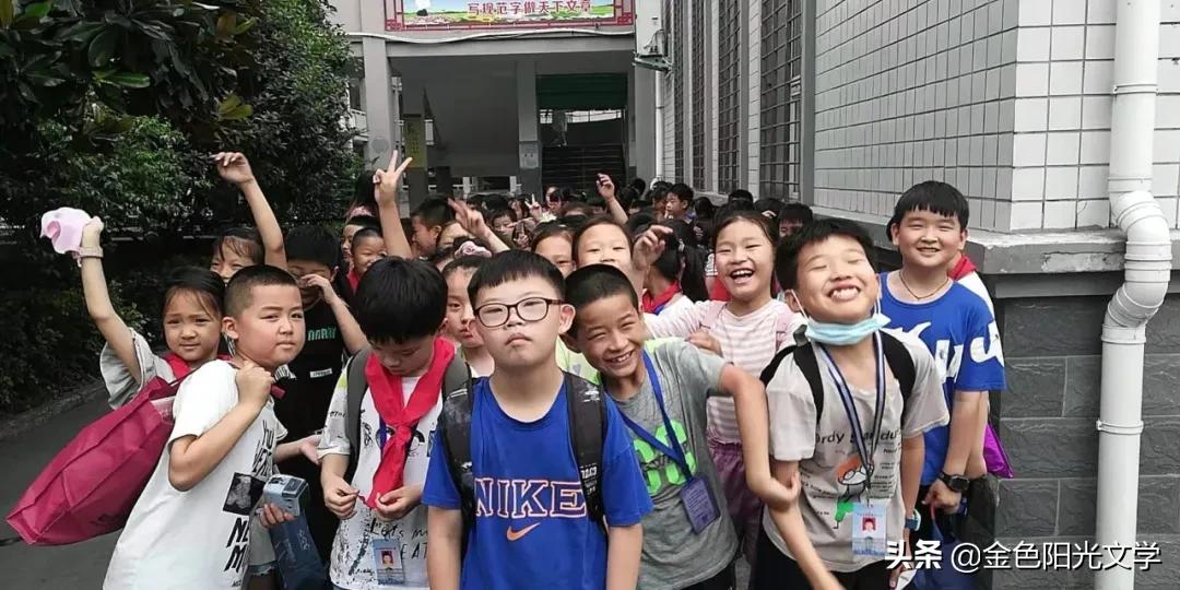 写给二十年后孩子的一封信500字,简短的给六年级孩子的一封信