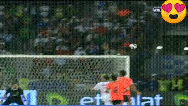 足坛十大侧凌空抽射,足坛十大射门