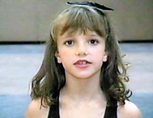 布兰妮自曝被父亲虐待13年,超模布兰妮现状