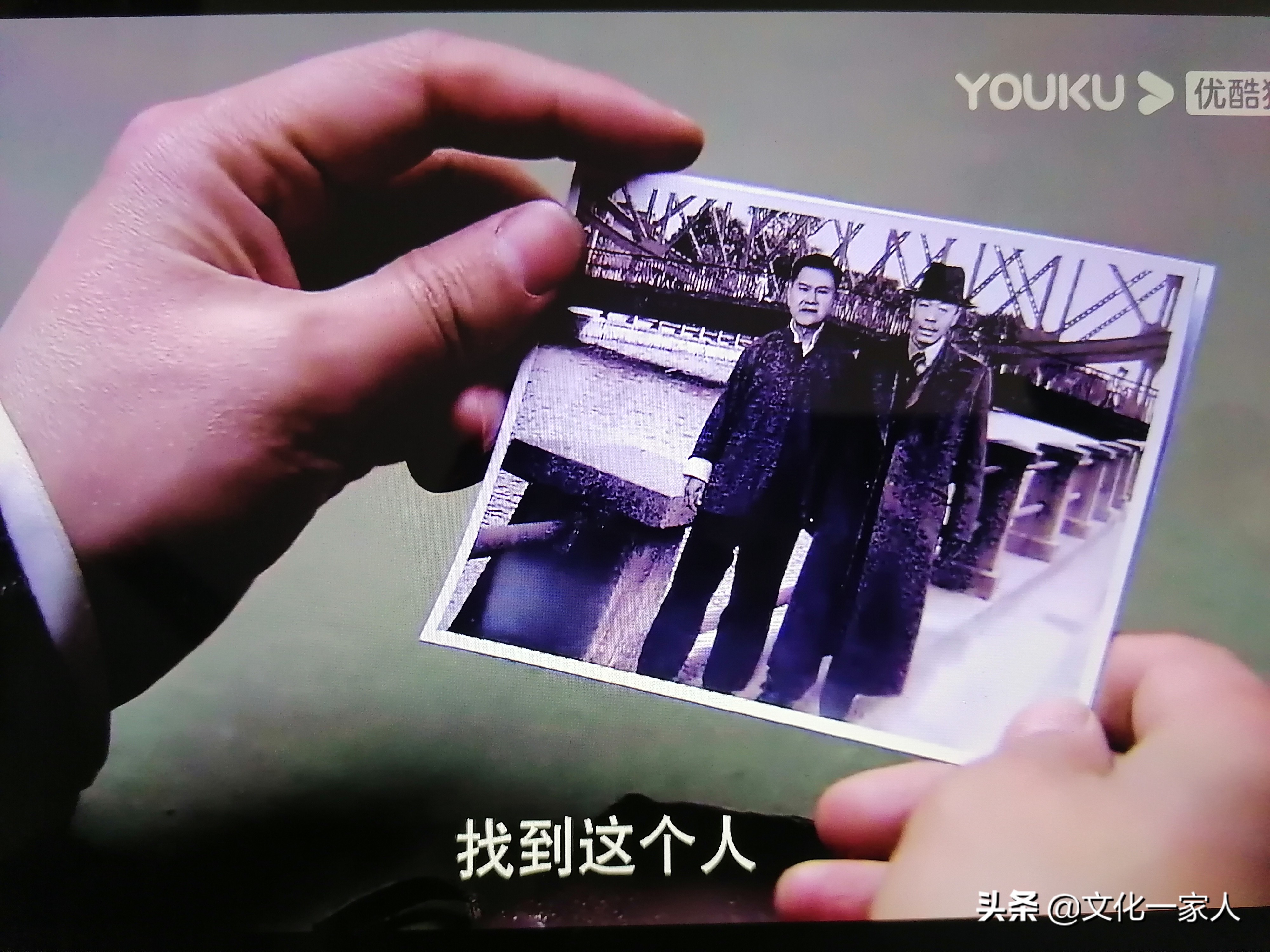 《悬崖》：一场敌中有我，我中有敌，斗智斗勇命悬一线的生死较量