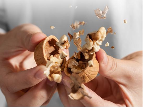 吃货们吃很多食物,吃货一口吃下好多种美食