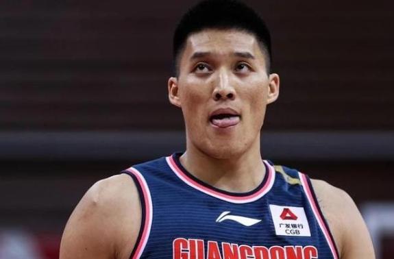 广东宏远续约朱芳雨曾繁日,曾繁日续约广东宏远