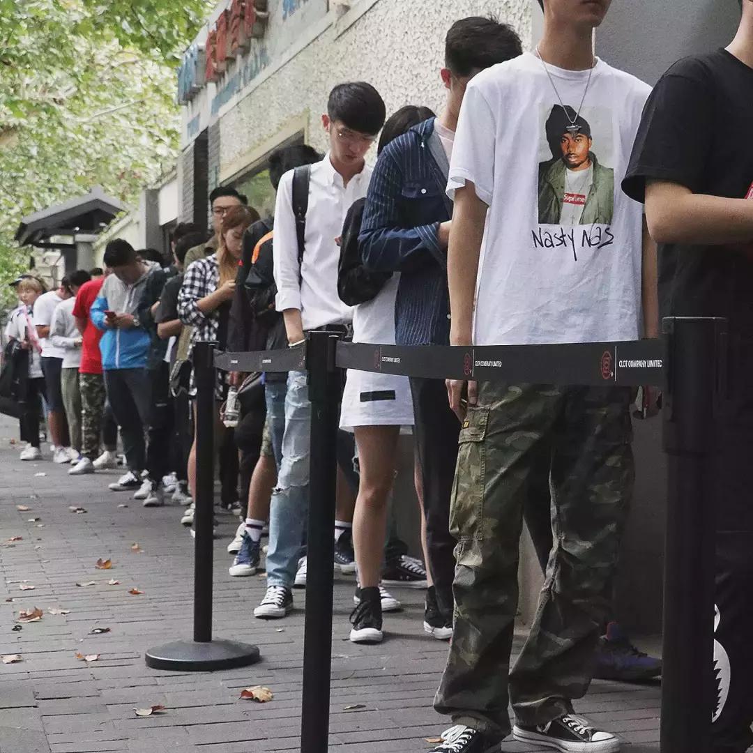 25岁炒鞋挣钱吗,炒鞋月入过万的原因