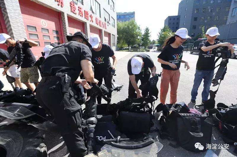 特警训练遭群众围观,特警魔鬼式训练