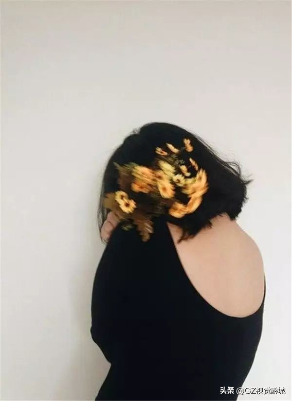 拍照完美避开所有镜头,拍照时怎样克服不看镜头的尴尬感