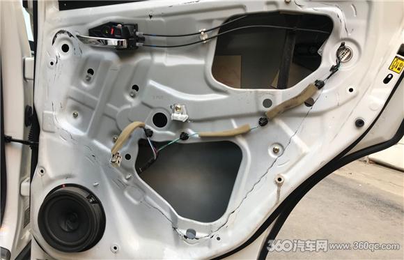 铃木锋驭车辆行车中玻璃异响,铃木锋驭噪音多少分贝