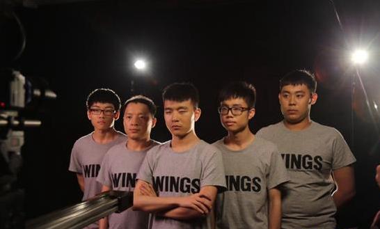 dota2开始dota是绿的但玩不了,dota2一步步入坑