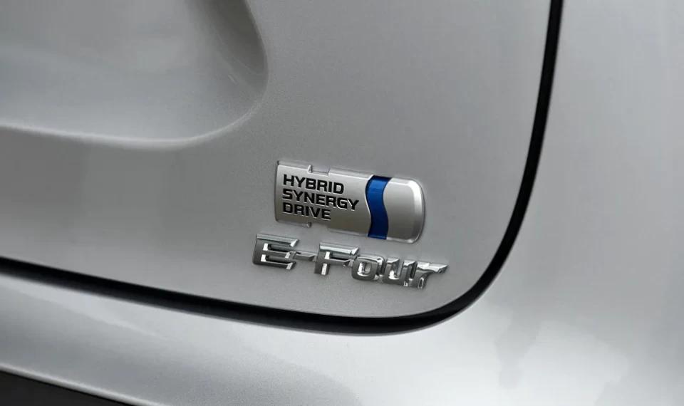 丰田雅力士国内最新款,丰田雅力士2020款落地价格