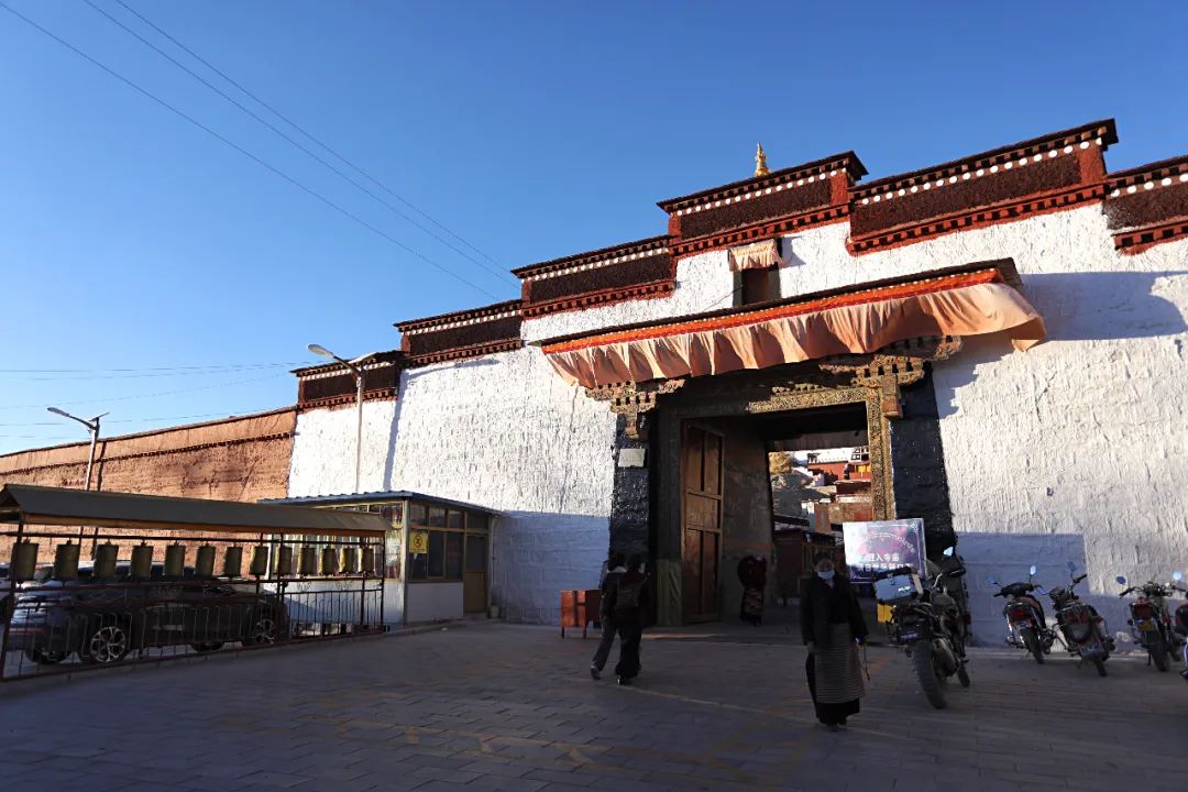 西藏抗英战争纪念碑实拍,抗英战争中的英雄之城