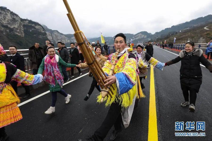 彪炳史册的脱贫攻坚战,伟大壮举中国脱贫攻坚成就展视频