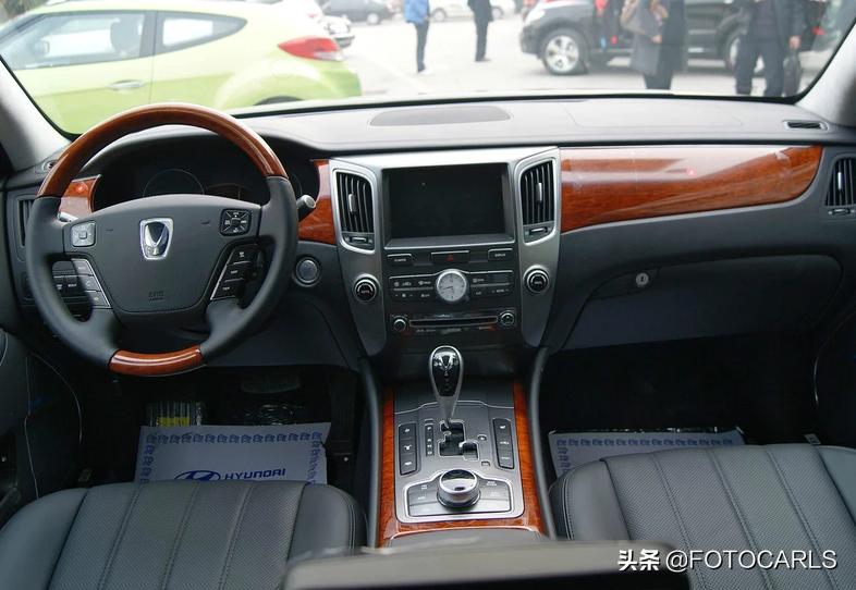 现代进口全新雅科仕新款,5.0lv8