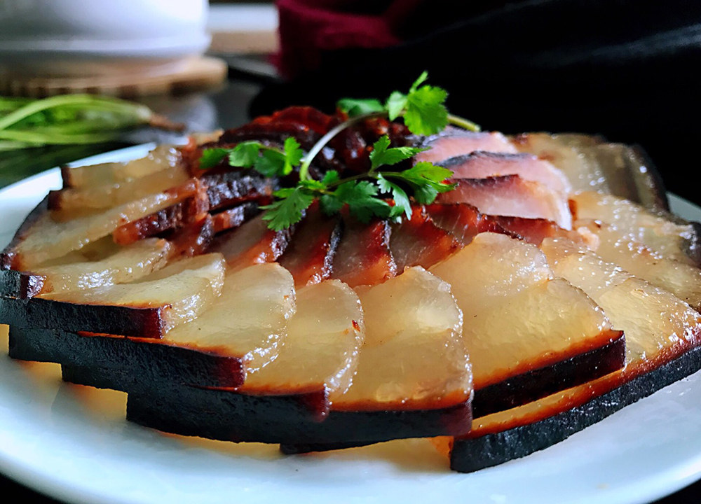 炒腊肉好吃的做法,炒腊肉好吃的方法