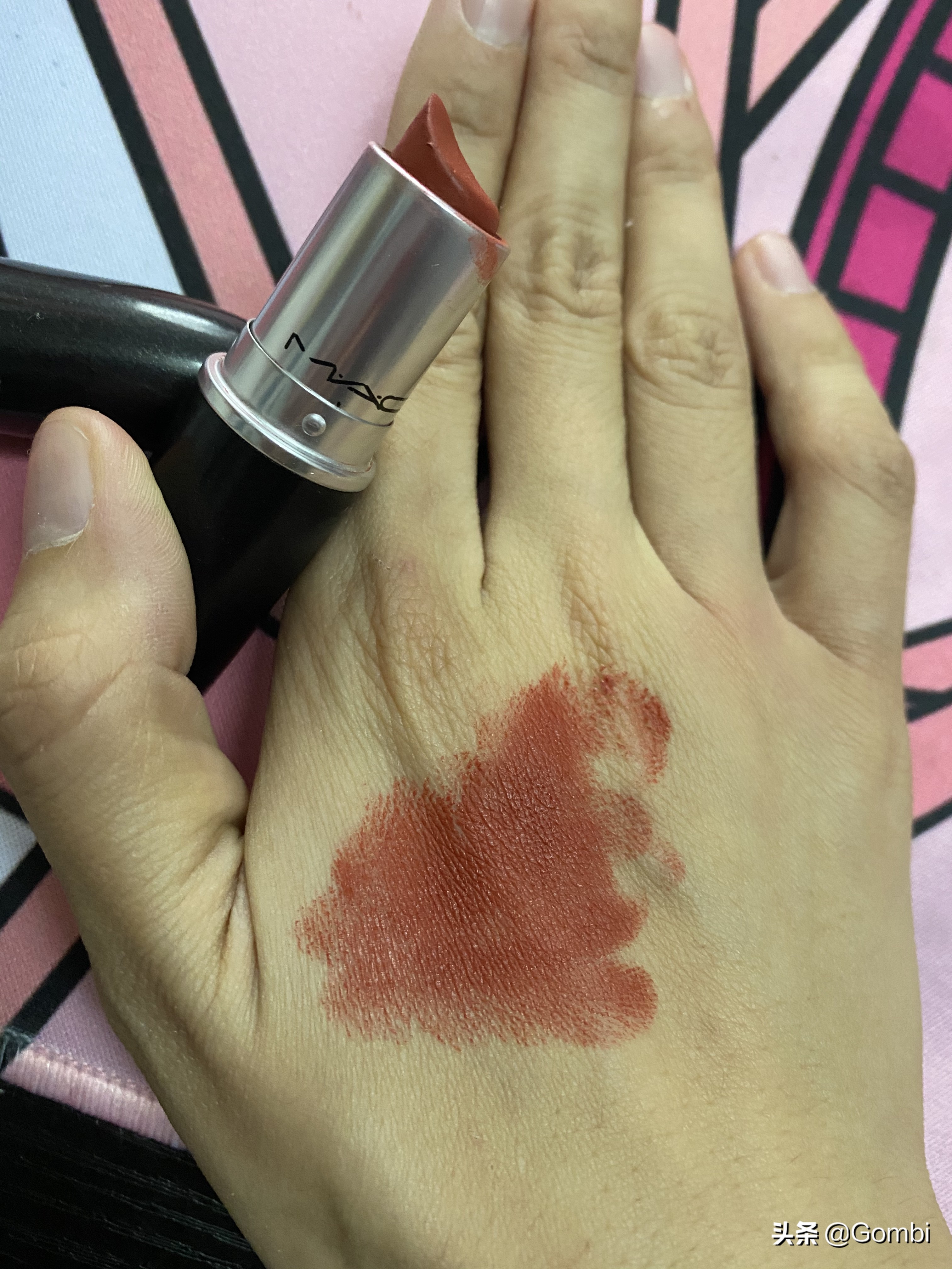 各大品牌的口红使用心得,10支必备秋冬口红