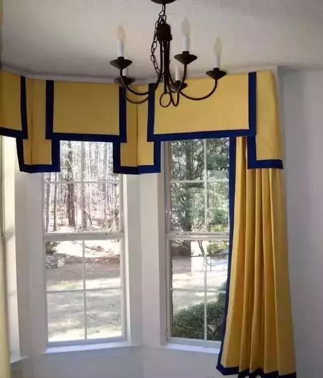 阳台窗帘加窗幔效果,千鸟格窗帘加窗幔