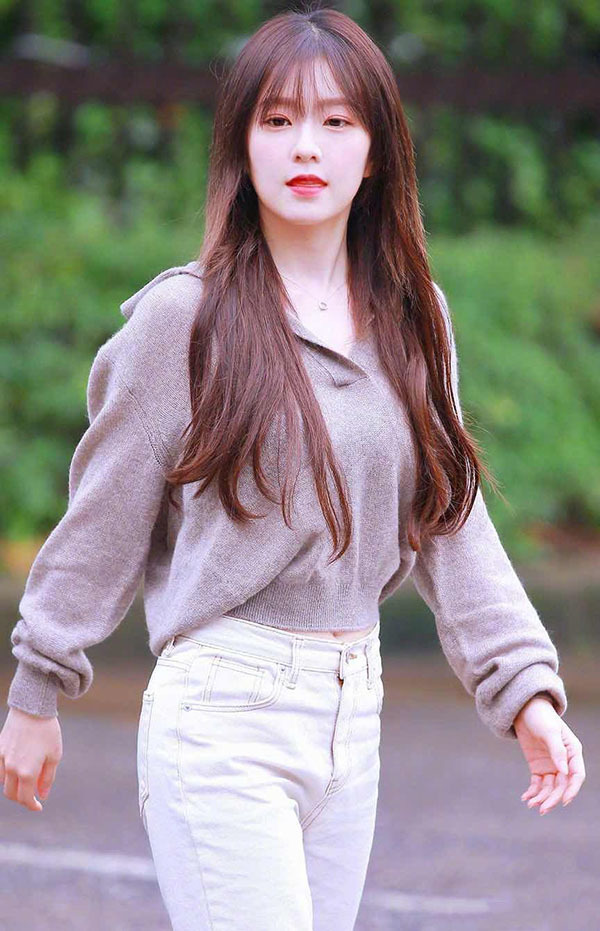 夏季好穿又舒服的防晒罩衫穿搭,今年最洋气的防晒衫夏季