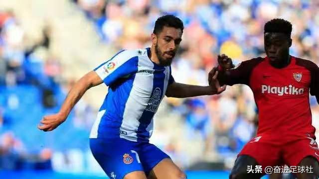 武磊为西班牙人破门,武磊破门做C罗招牌动作