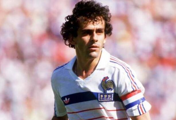 现代足球十大前腰球员,中国足球被废掉的天才前腰