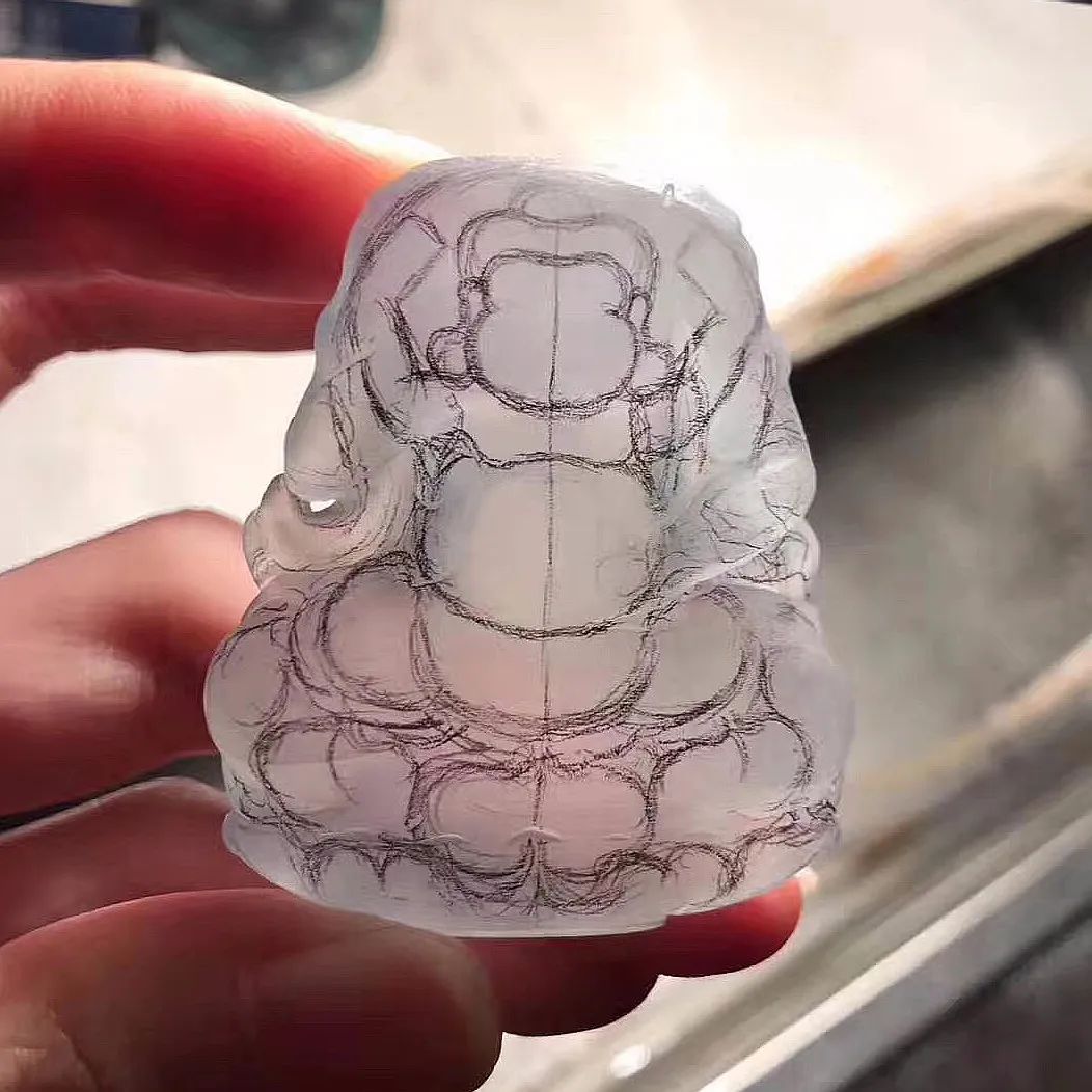 翡翠观音摔断了头还能戴吗,翡翠观音摔坏修复后可以佩戴么