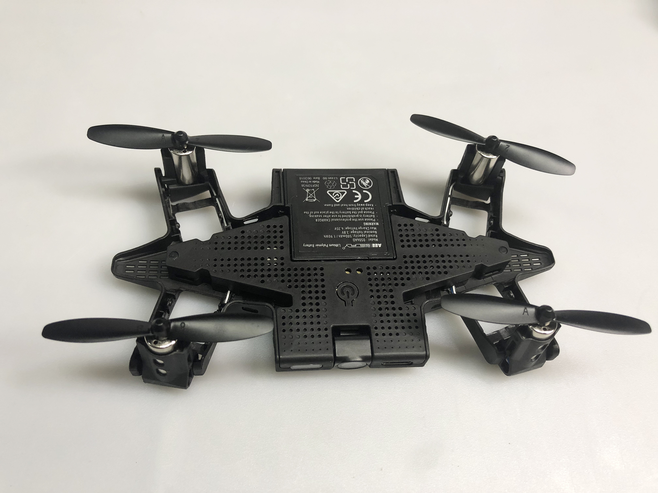 aee一电科技有限公司怎么样,aeeai手机壳