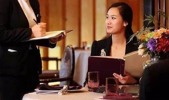 餐饮新型用工荒,年底餐饮店用工荒