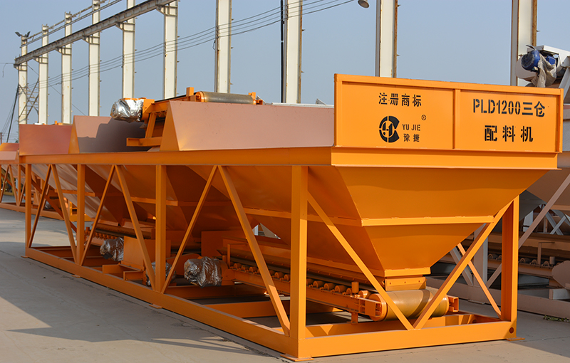 hzs35混凝土搅拌站设备名称及型号,城镇化专用小型混凝土搅拌站