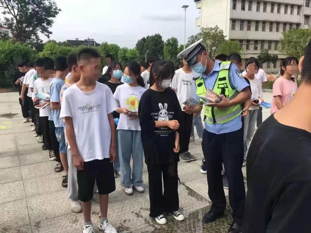 开学第一天，大悟公安已暖心就位！