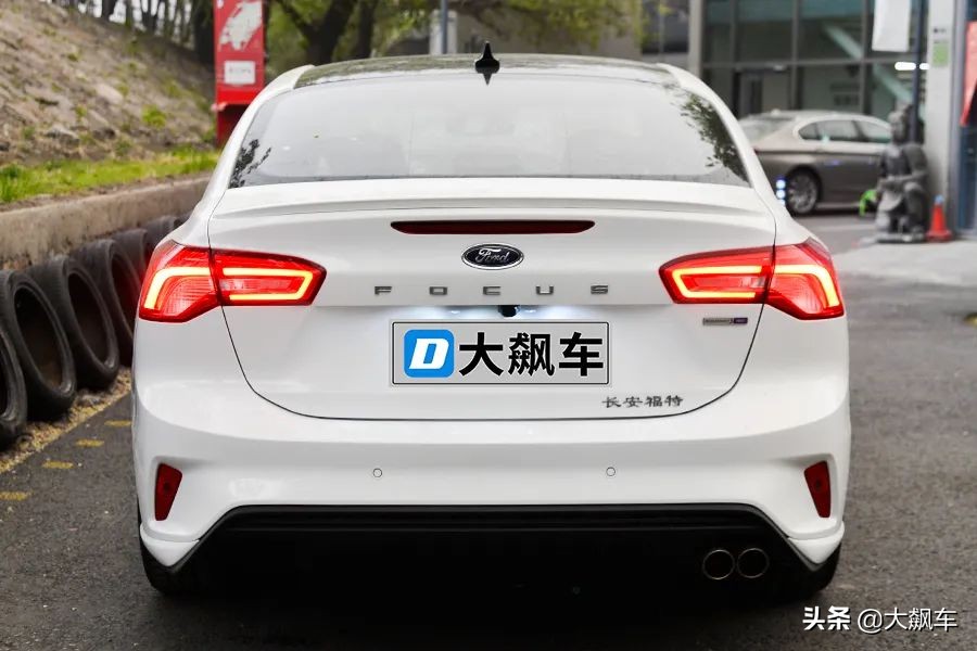 现在的福克斯是几缸,福克斯为什么变得不一样