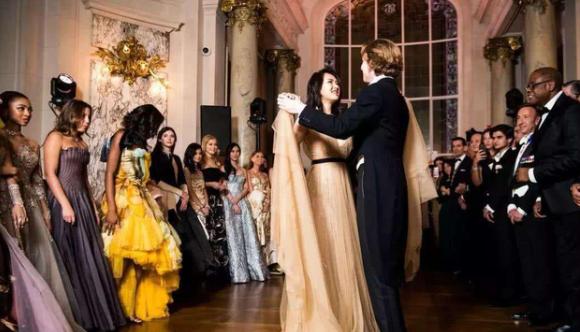 华为小公主：哈佛学霸不当赌王儿媳妇，和王子翩翩起舞组千亿女团