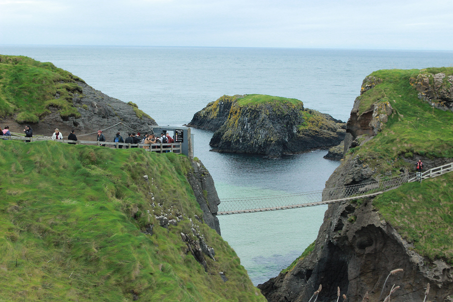 想去英国留学选择中介好吗,英国留学什么专业回国就业更好