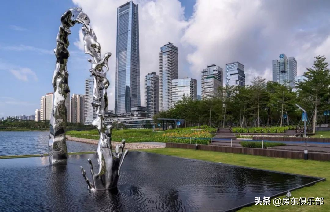 夜幕下的北龙湖金融岛,北龙湖金融岛为啥非要修成圆的