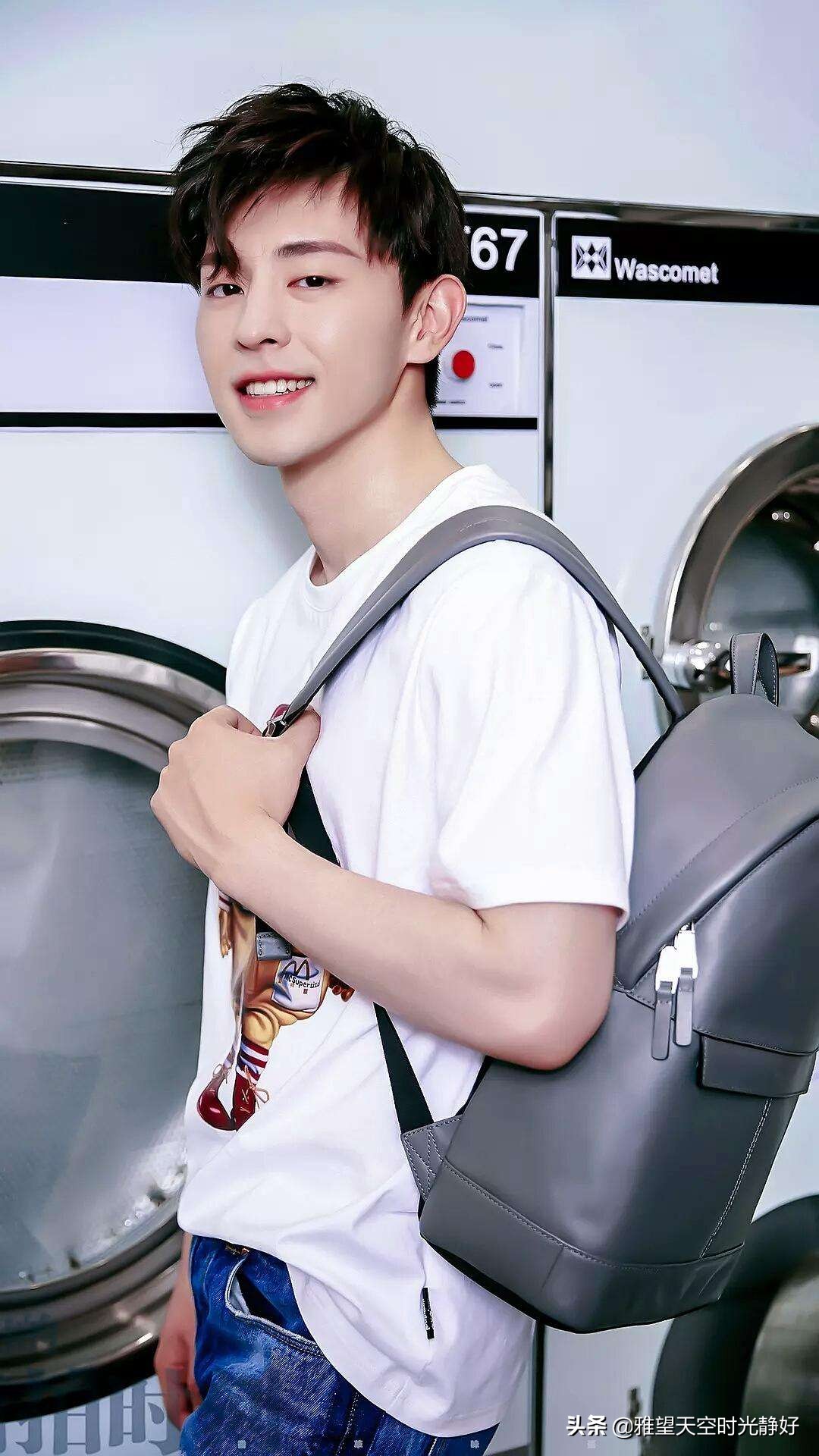 谁的笑容最治愈男明星,有没有治愈系笑容的男明星