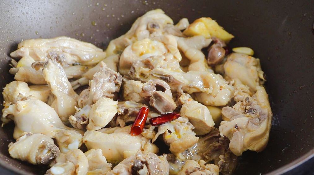 螺蛳肉跟什么烧好吃,螺蛳肉一般和什么菜搭配一起吃