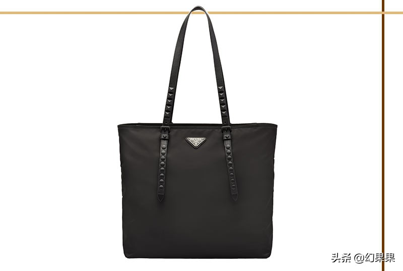 普拉达prada2023新款包包,prada普拉达三合一包包搭配